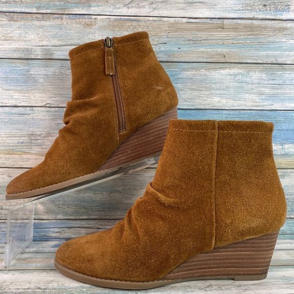 Franco Sarto Winston Brown Suede Wedge Heel Ankle Boot. - Picture 2 of 12